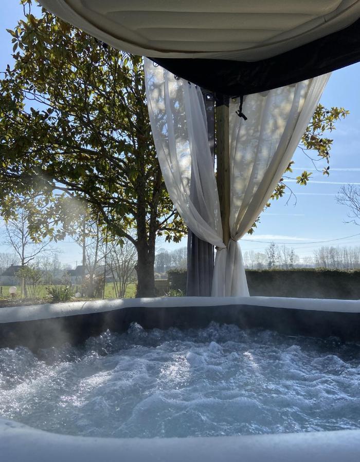 Cottage-Gite & Jacuzzi - Chez Flo & Marc Chouzy-sur-Cisse Exterior foto